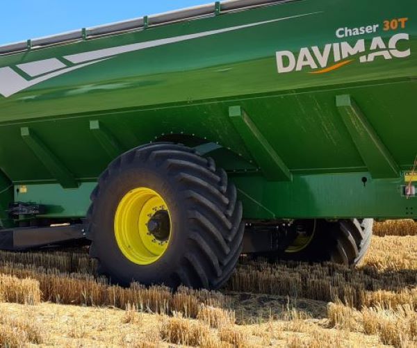 How to check your chaser bin tyre pressure